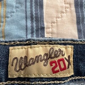 Boys wrangler 20x jeans